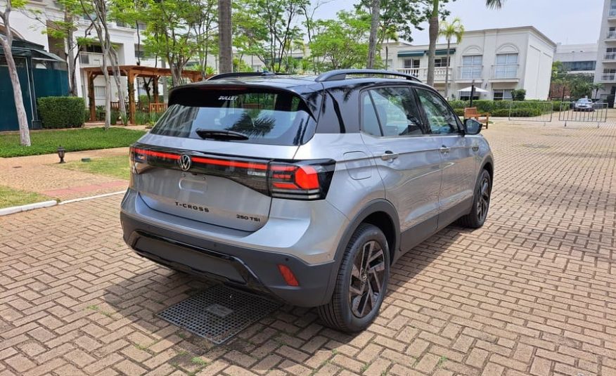 Volkswagen T-Cross 1.4 250 TSI Total Flex Highline Automático