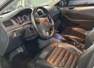 Volkswagen Jetta Highline 2.0 TSI 211CV Gasolina