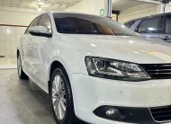 Volkswagen Jetta Highline 2.0 TSI 211CV Gasolina