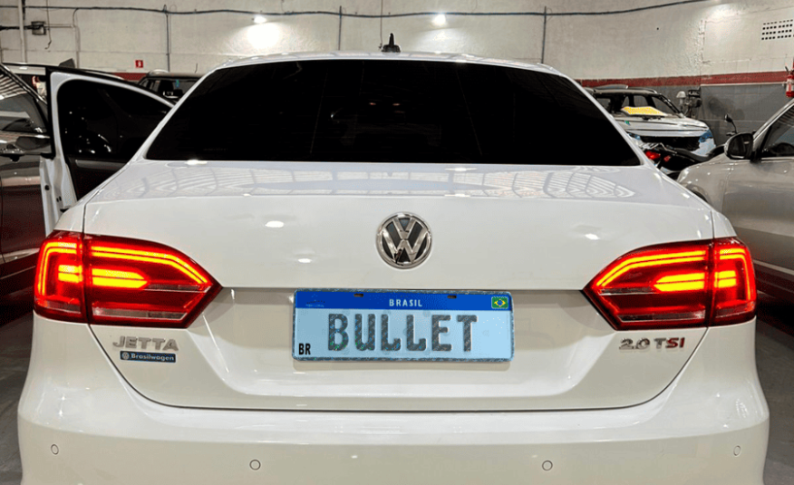 Volkswagen Jetta Highline 2.0 TSI 211CV Gasolina