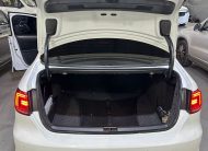 Volkswagen Jetta Highline 2.0 TSI 211CV Gasolina